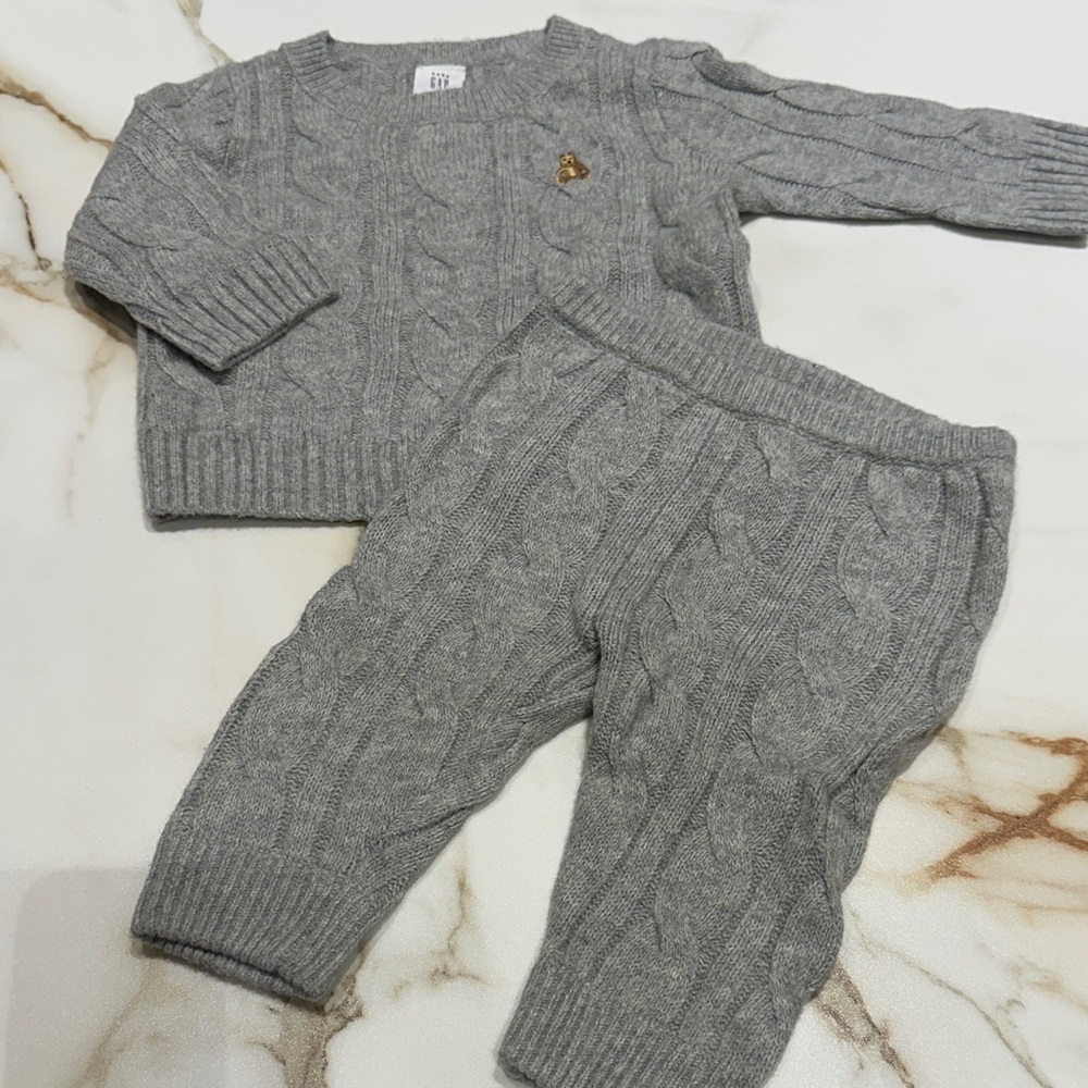 Gap Gray Cable Knit Sweater and Pants Set